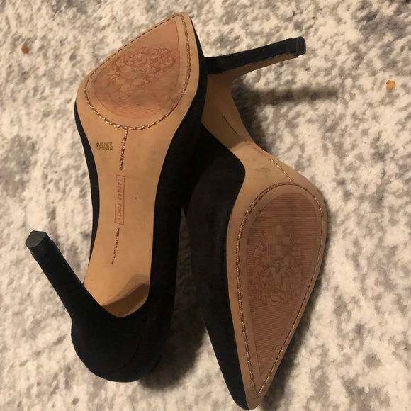 Vince Camuto Black Suede Stiletto heels shoes - Picture 2 of 5
